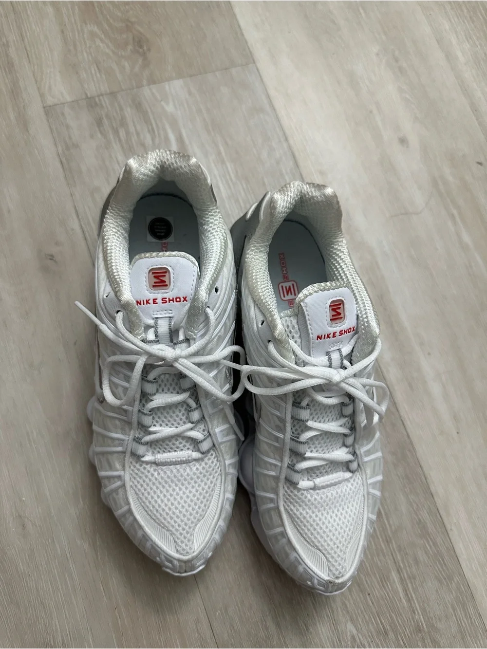 White Nike shox womens 6